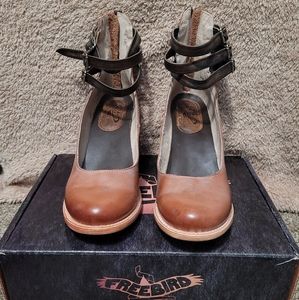 Freebird size 11  brown leather heels